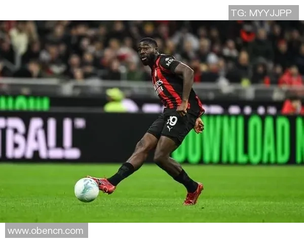 德甲精彩对决AC米兰大胜里昂神扑时刻引发全场狂欢战术分析