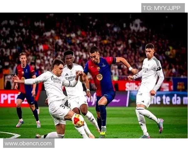 尤文图斯友谊赛大胜巴萨三球完胜绝杀瞬间引发争议判罚热议