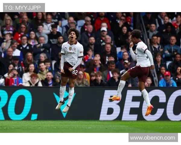 英超精彩对决那不勒斯大胜利物浦帽子戏法引发争议判罚热议