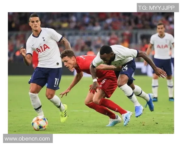 热刺与拜仁友谊赛平局红牌事件引发全场热议与战术分析