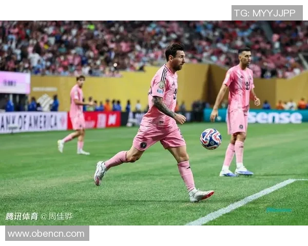 意甲激战巴黎圣日耳曼与波尔图战成平局十大精彩进球回顾引发全场热潮 意甲激战巴黎圣日耳曼与波尔图战成平局十大精彩进球回顾引发全场热潮