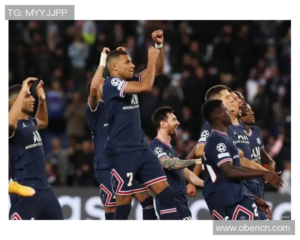 英超激战巴黎圣日耳曼与AC米兰战平点球大战引发全场狂欢 英超激战巴黎圣日耳曼与AC米兰战平点球大战引发全场狂欢